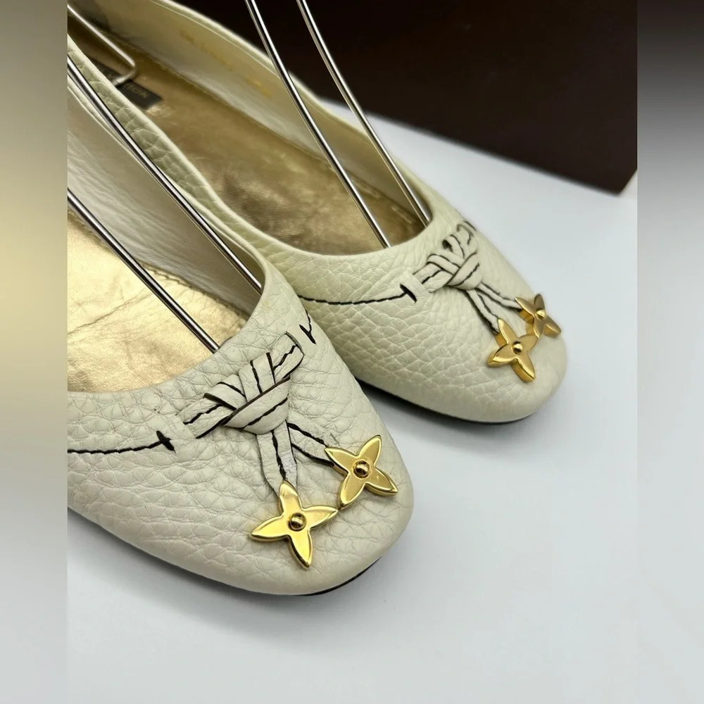 Louis Vuitton LV Logo Ballet Flats Shoes Womens Size 37.5 Beige White - Picture 3 of 16